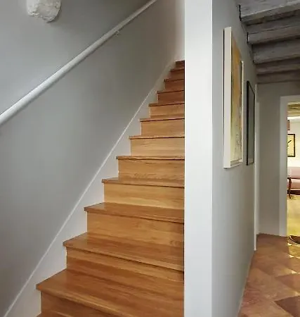Muziqa Apartment *